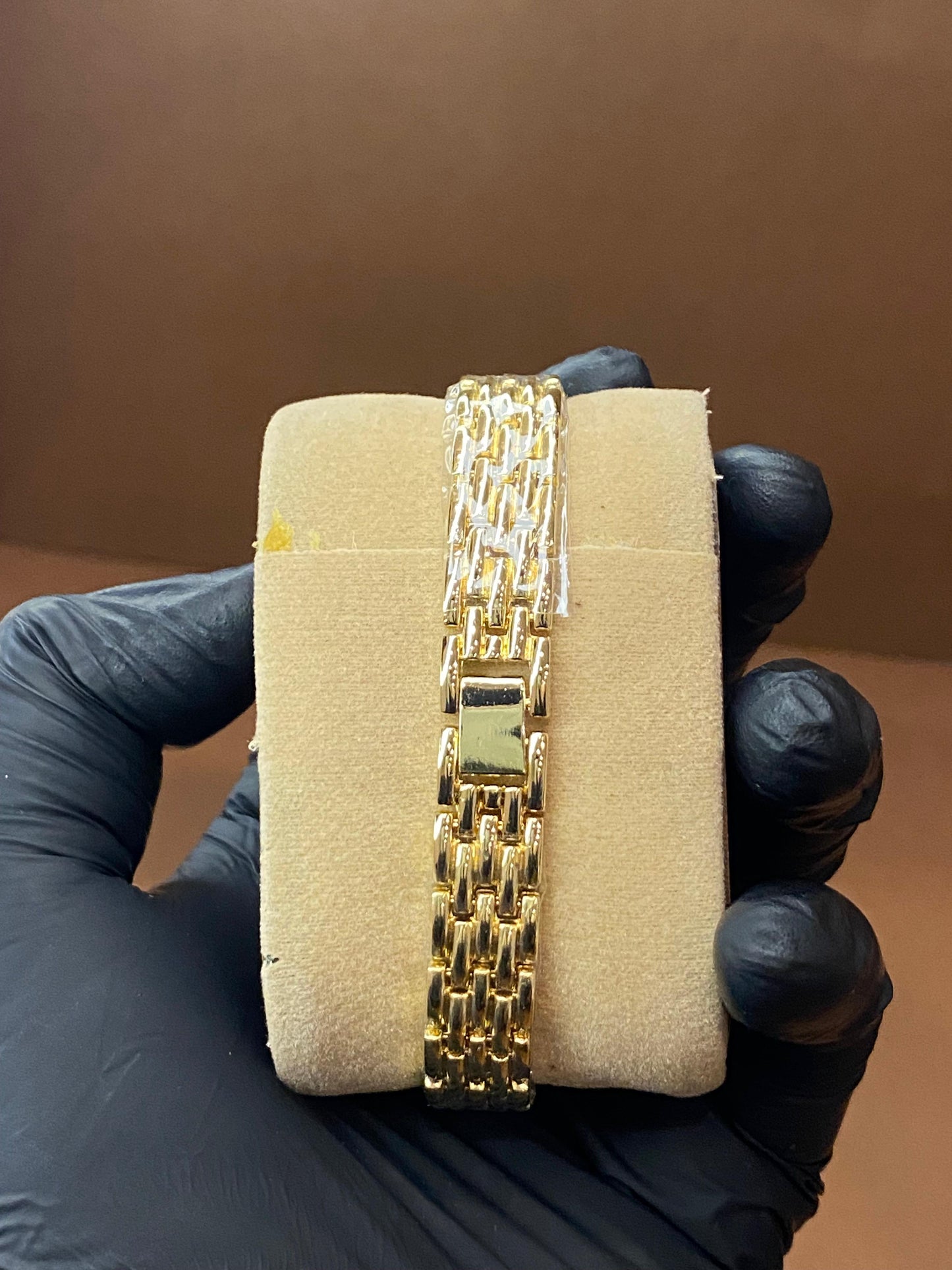 TRUE WORTH OVAL SHAPE LADIES WATCH