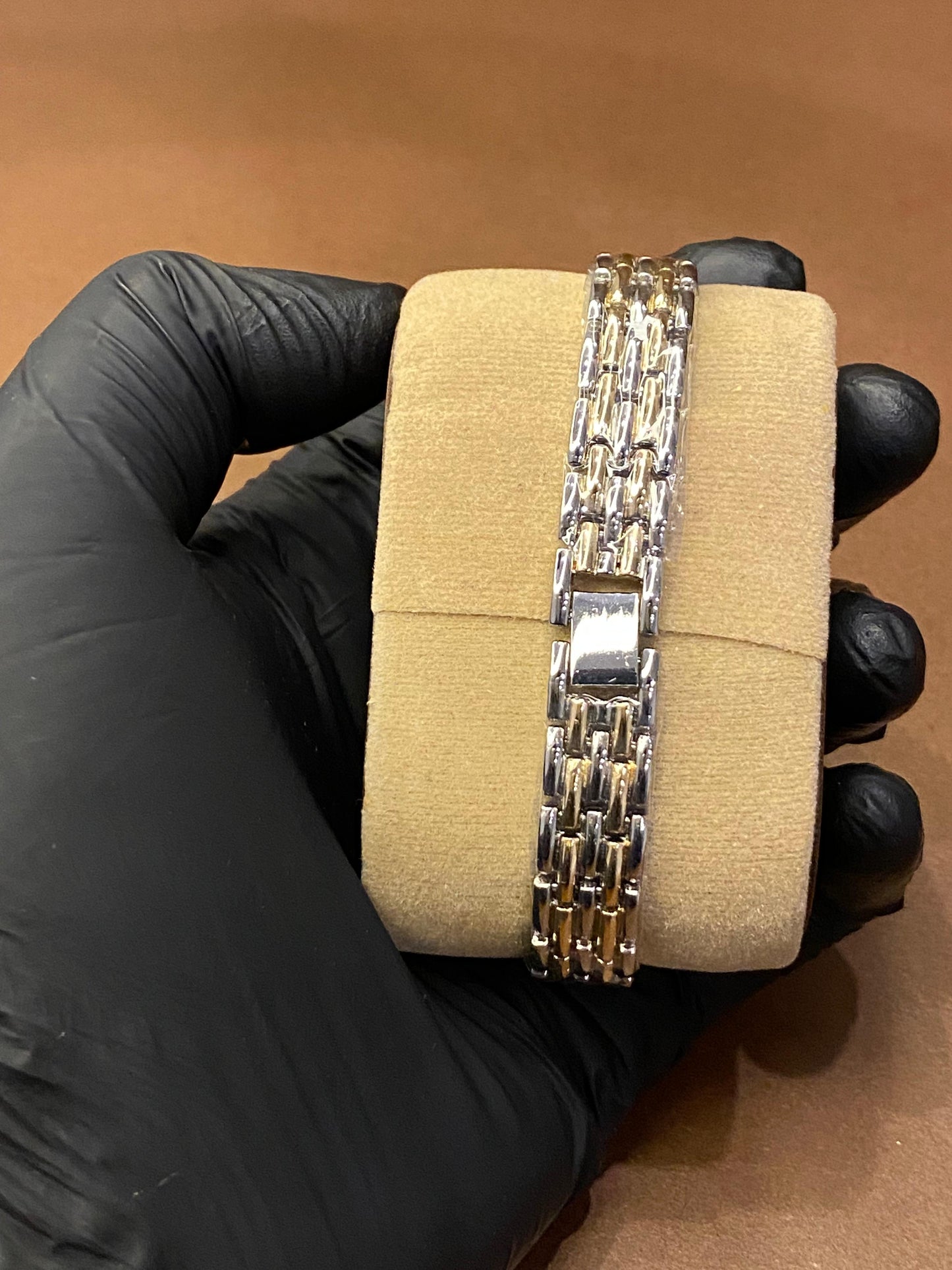 TRUE WORTH OVAL SHAPE LADIES WATCH