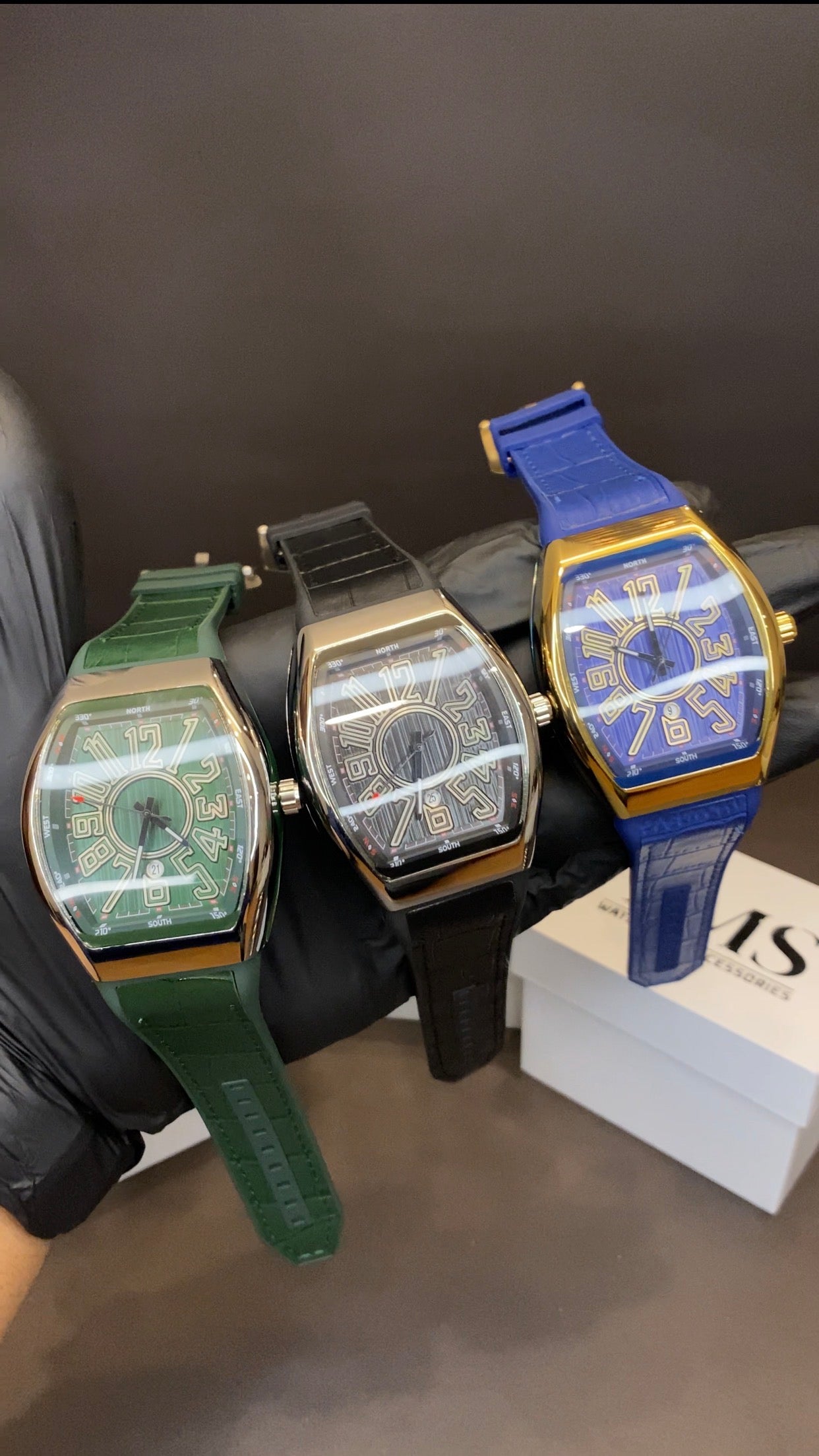 FRANK MULLAR | METAL CASE | PREMIUM LEATHER STRAPS | DATE WORKING | HEAVY WEIGHT