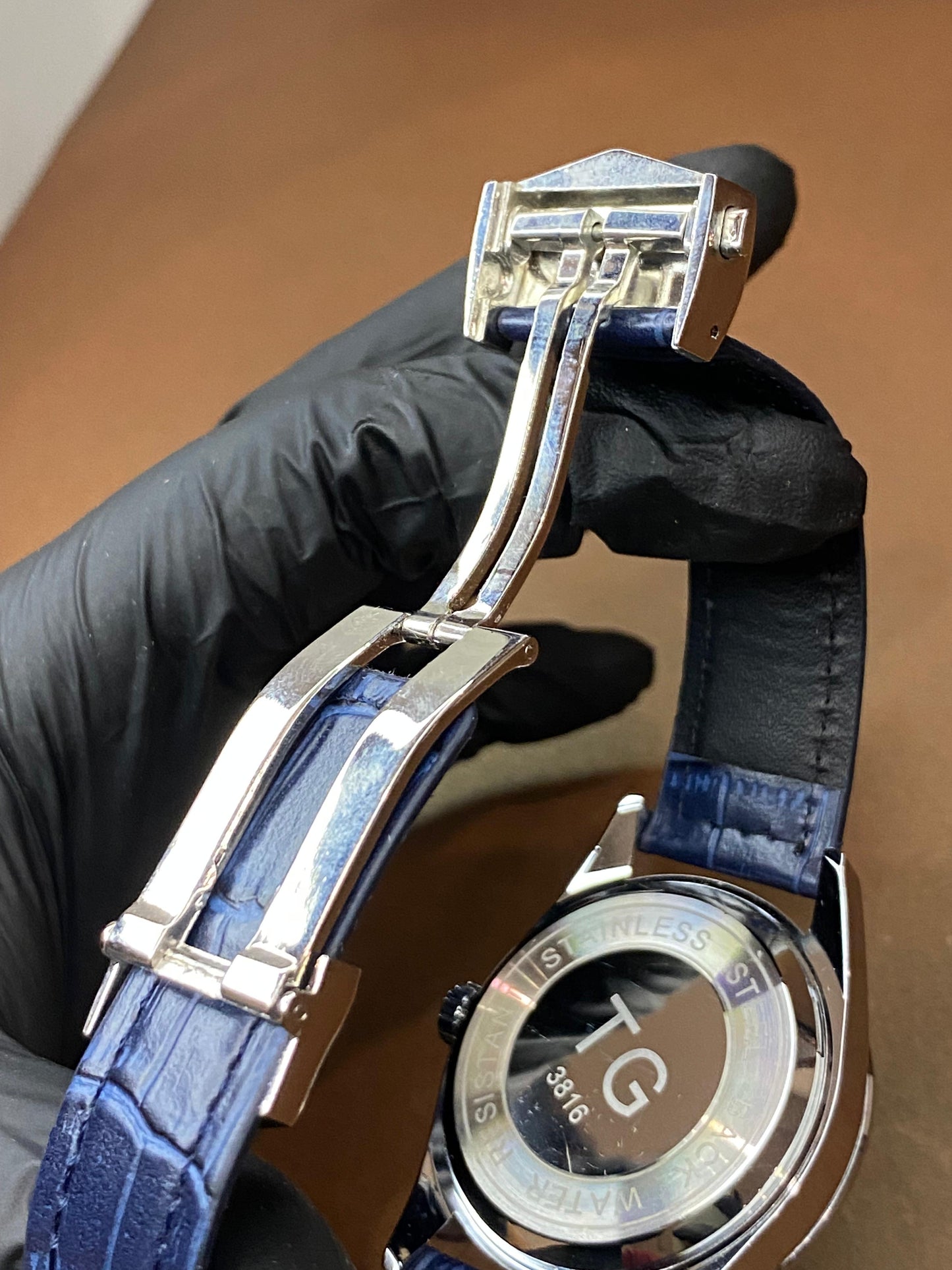 TAG HEUER DOWN SECOND WITH LEATHER STRAP